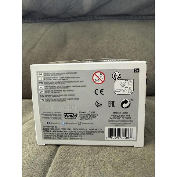 Funko Pop! Leonard Hofstadter in Robe #778, The Big Bang Theory, TV - Picture 6 of 6